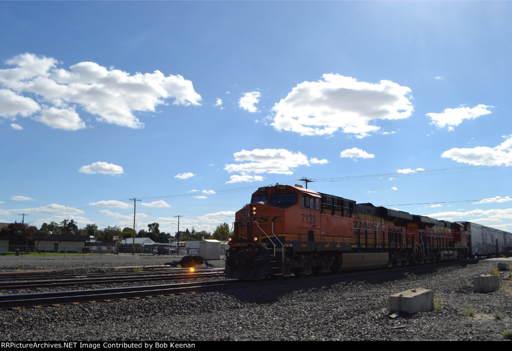 BNSF 7123